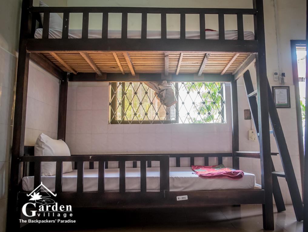 Garden Village Guesthouse & Pool Bar Siem Reap Ngoại thất bức ảnh